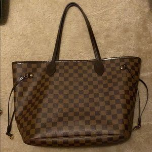 Louis Vuitton neverfull MM no wristlet